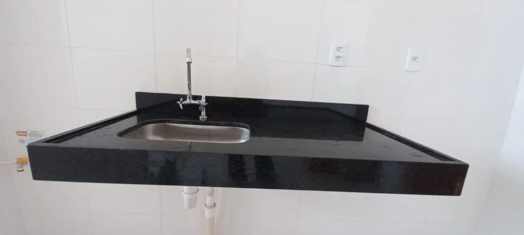 Pia e tanque em granito São Gabriel - semi-novos, nunca usados - com cubas inox - Foto 3