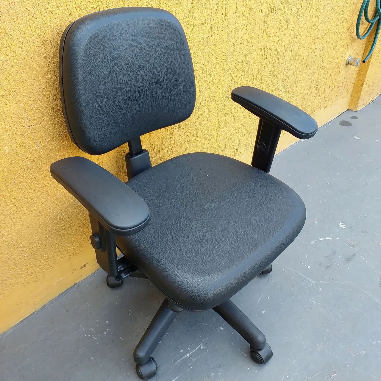 Cadeira de Escritório com braços  - Foto 3