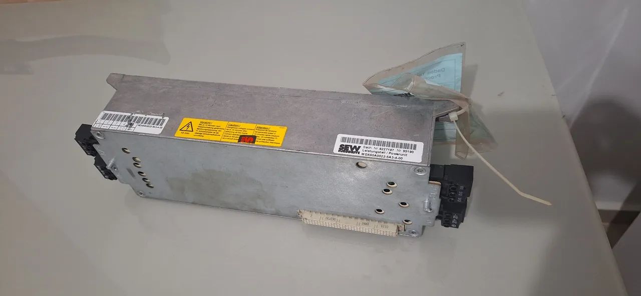 Fonte de alimentação modular sew eurodrive.