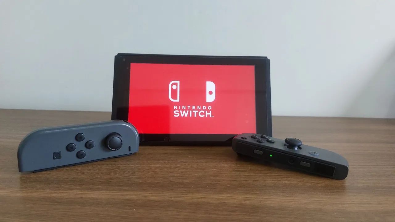 Nintendo Switch (HAC-001) - Consoles de Vídeo Game - Asa Norte