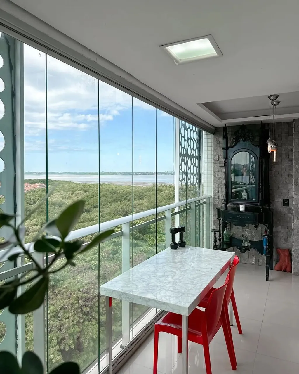 AIVIA CUBE | PENÍNSULA Viva onde a cidade encontra o mar. TODO REFORMANDO E PROJETADO NAS