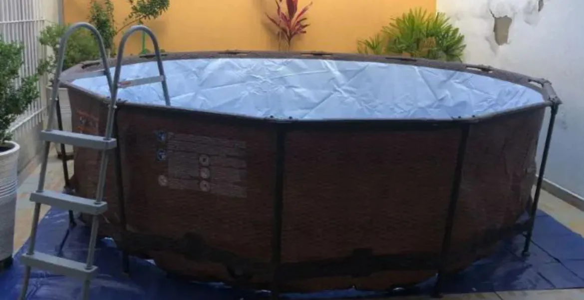 Piscina Deluxe Bestway 9150 litros - 220v