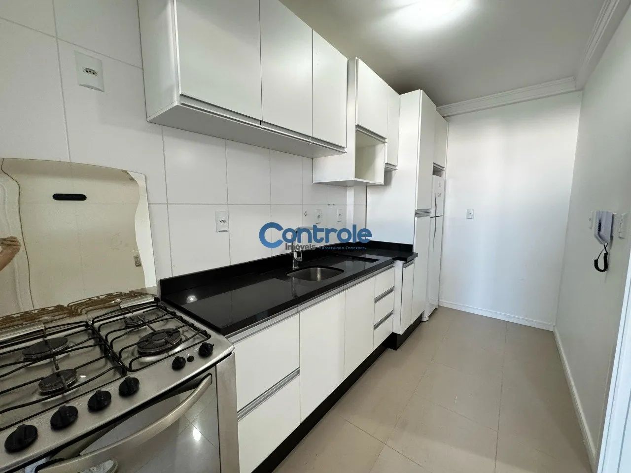 Apartamento com 02 dormitórios, sendo 01 suíte com 01 vaga livre e coberta - Foto 5