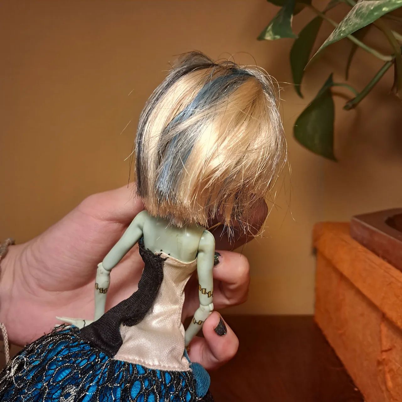 Monster High Frankie Stein - Boneca Colecionável - Foto 4