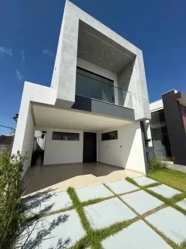 Casa com 3 Suítes e Área Gourmet no Condomínio Gran Paraíso