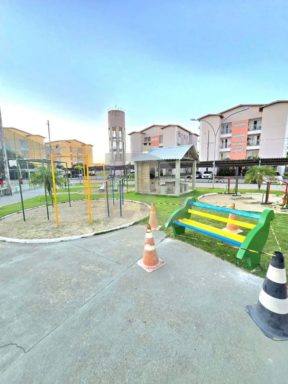 Residencial das Árvores: Apto com 2 Dormitórios e 1 Vaga de Garagem
