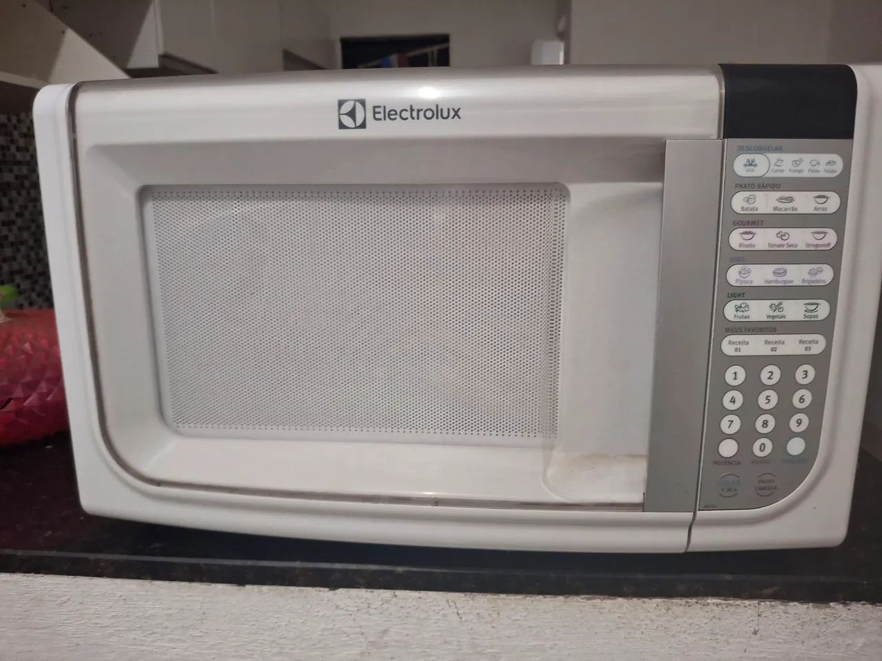 Micro-ondas Eletrolux em ótimo estado - Foto 3