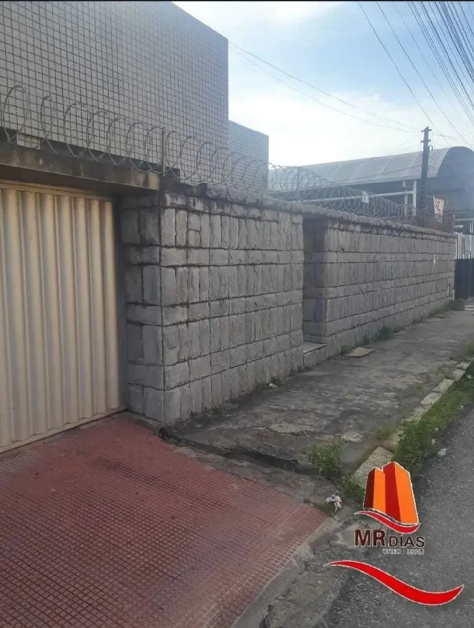 Casa à Venda no Parque Araxá - Próxima à Av. Bezerra de Menezes