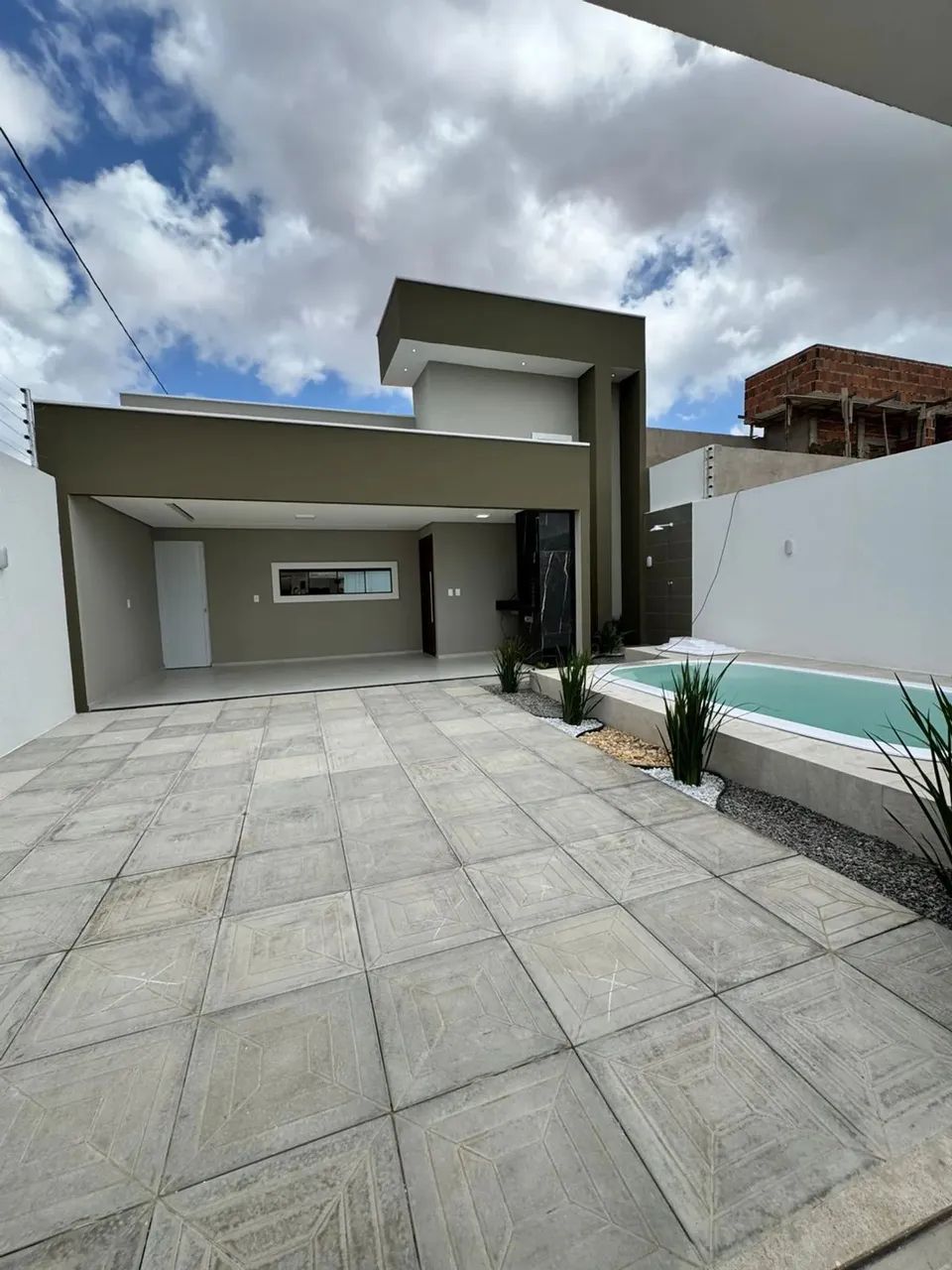 Imóvel para venda possui 107 metros quadrados com 3 quartos em Dirceu Arcoverde - Parnaíba