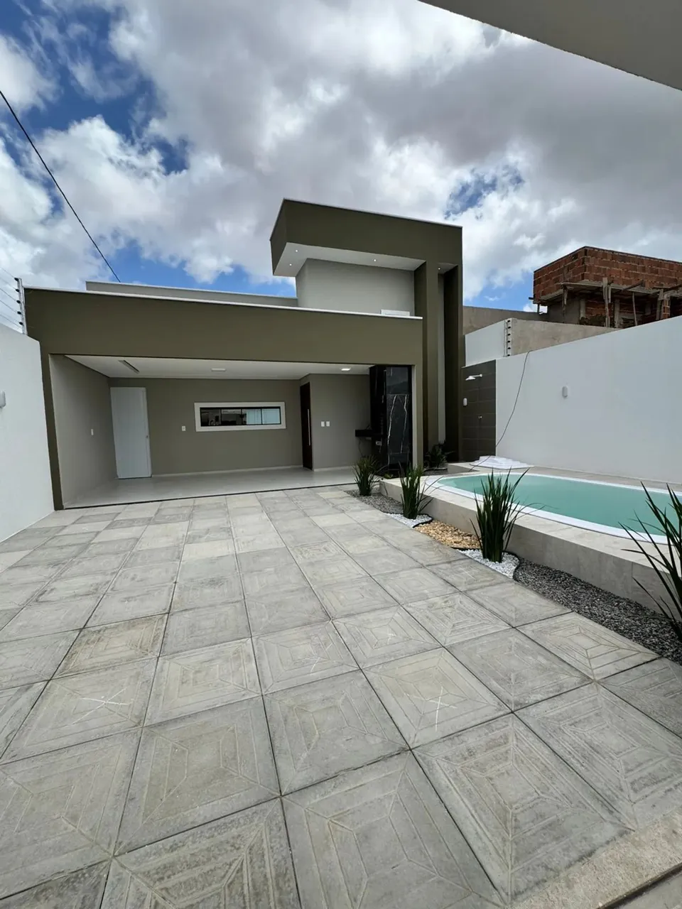 Imóvel para venda possui 107 metros quadrados com 3 quartos em Dirceu Arcoverde - Parnaíba