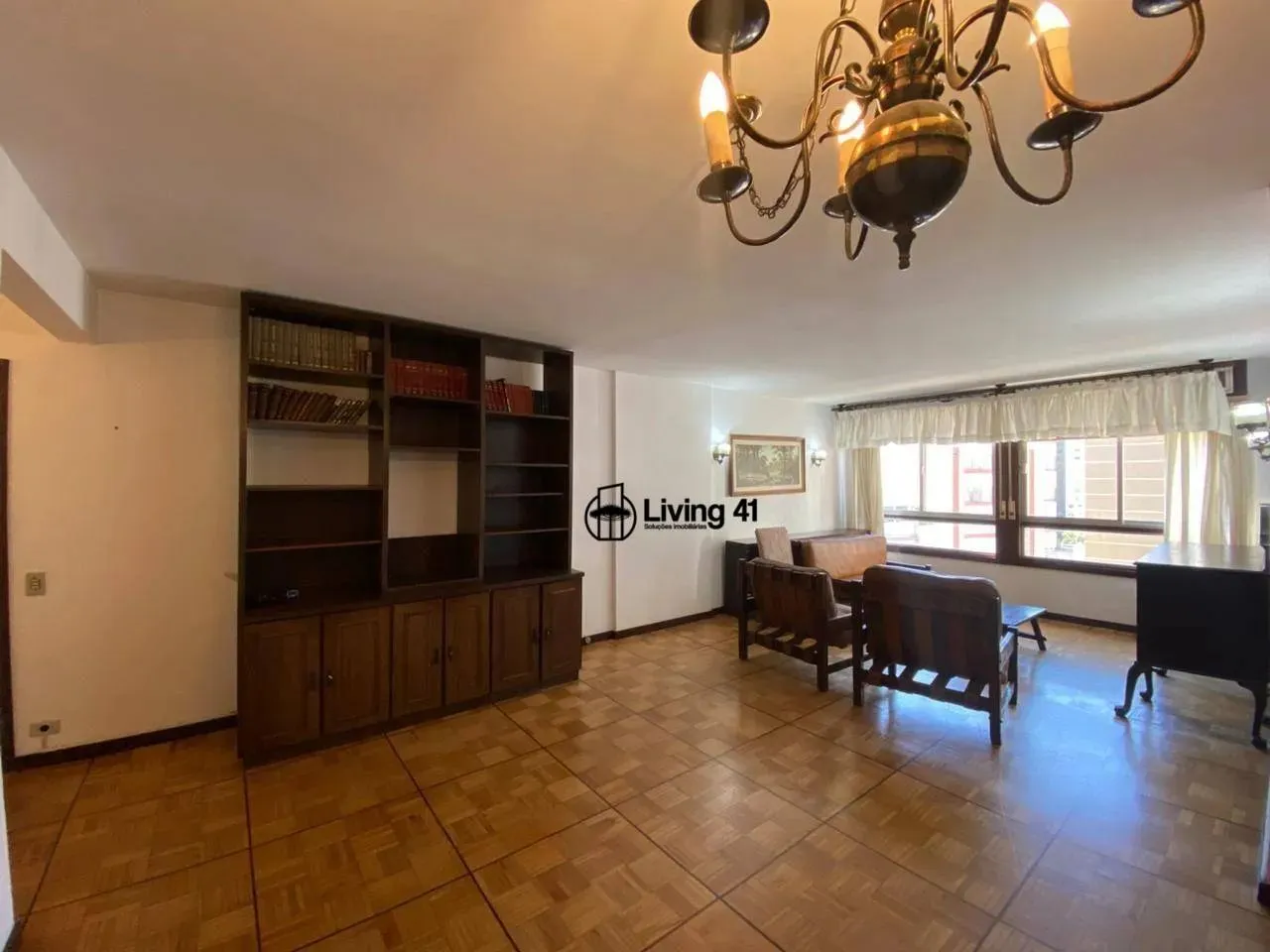 Apartamento com 4 dormitórios para alugar, 158 m² por R$ 4.100/mês - Centro