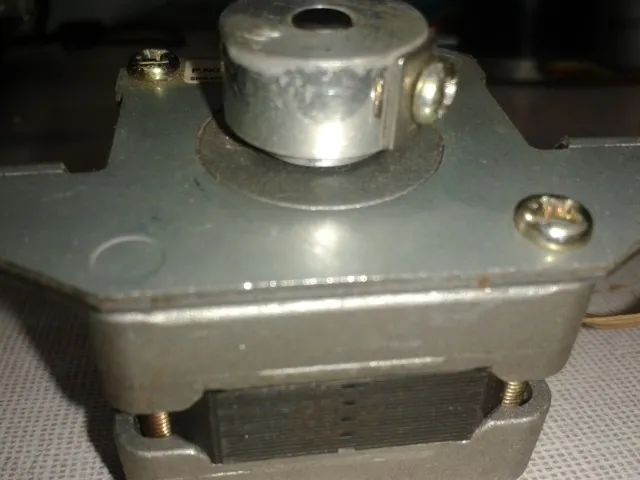 Motor De Passo Usado Teac 9x12 - Modelo 14769070-90 (Usado) - Foto 2