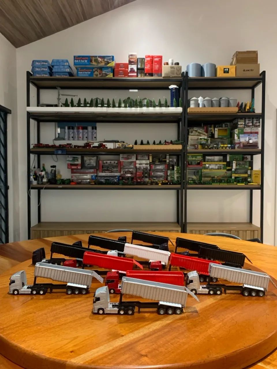 Miniatura caminhão graneleiro 1/64 - Foto 5