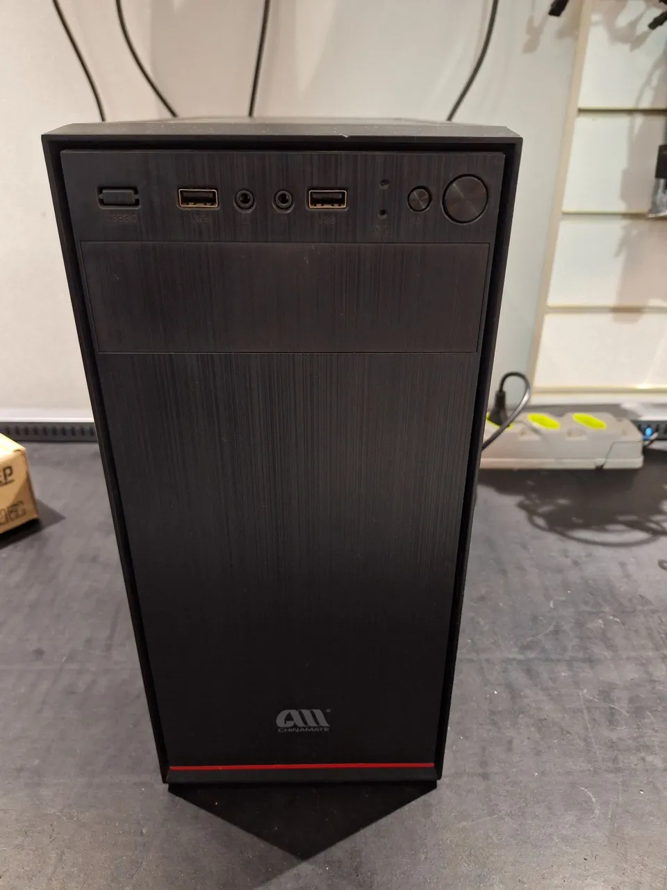 Gabinete ATX Chinamate - Design Moderno