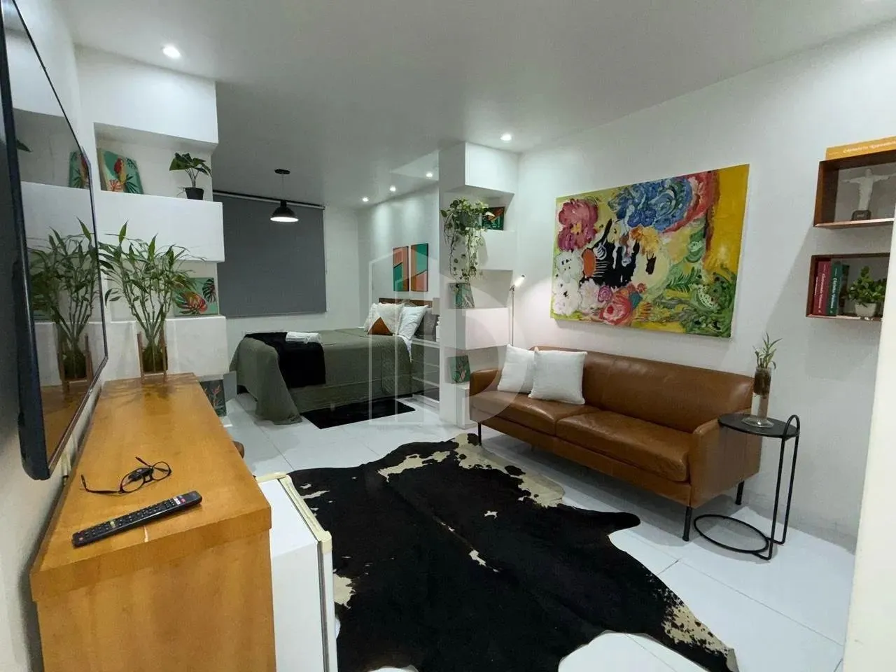 Studio para Aluguel em Copacabana - 2 quadras da praia (reformado)