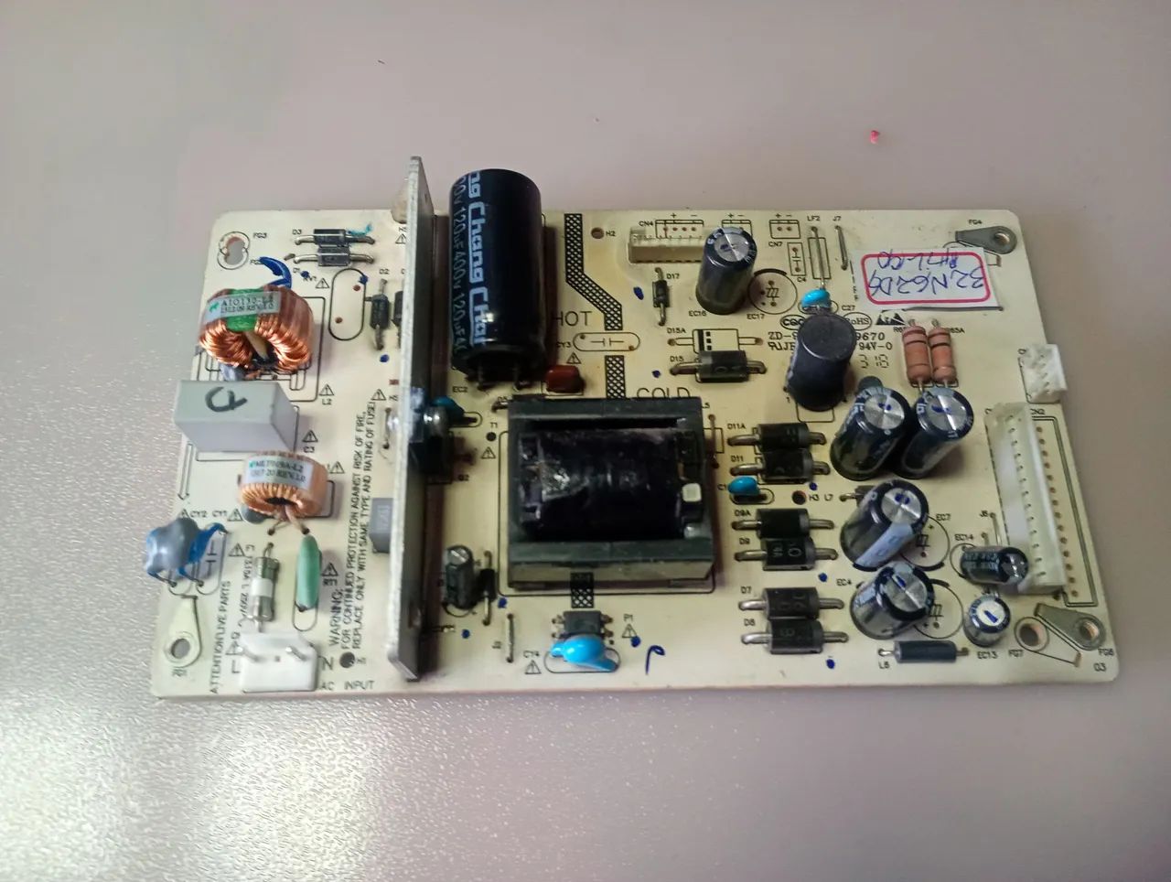 Placa Fonte  Philco 32n62dg funcionando perfeitamente 