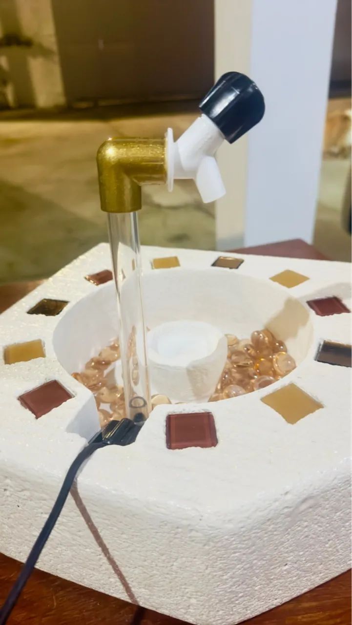 Fonte de água decorativa para pet com detalhes - Foto 5