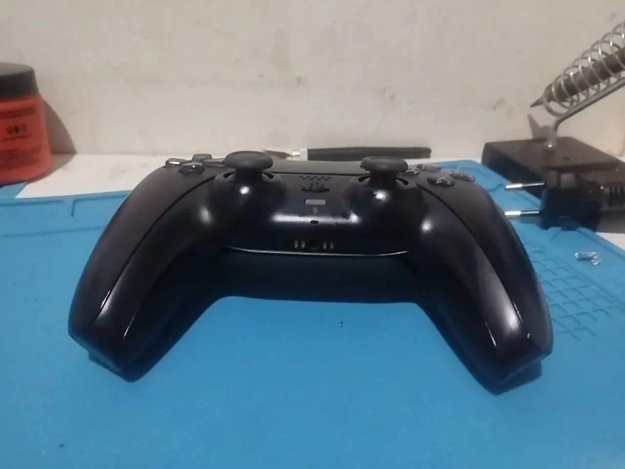 Conserto de controles  PS5,PS4 e Limpeza de consoles e preventiva.