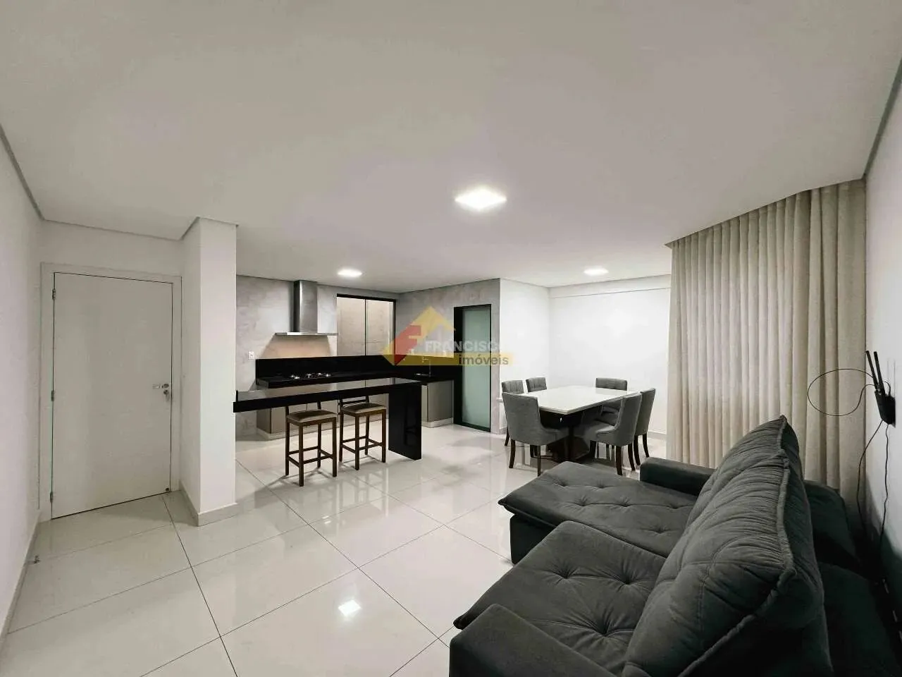Apartamento para aluguel, 3 quartos, 1 suíte, 3 vagas, Centro - Divinópolis/MG