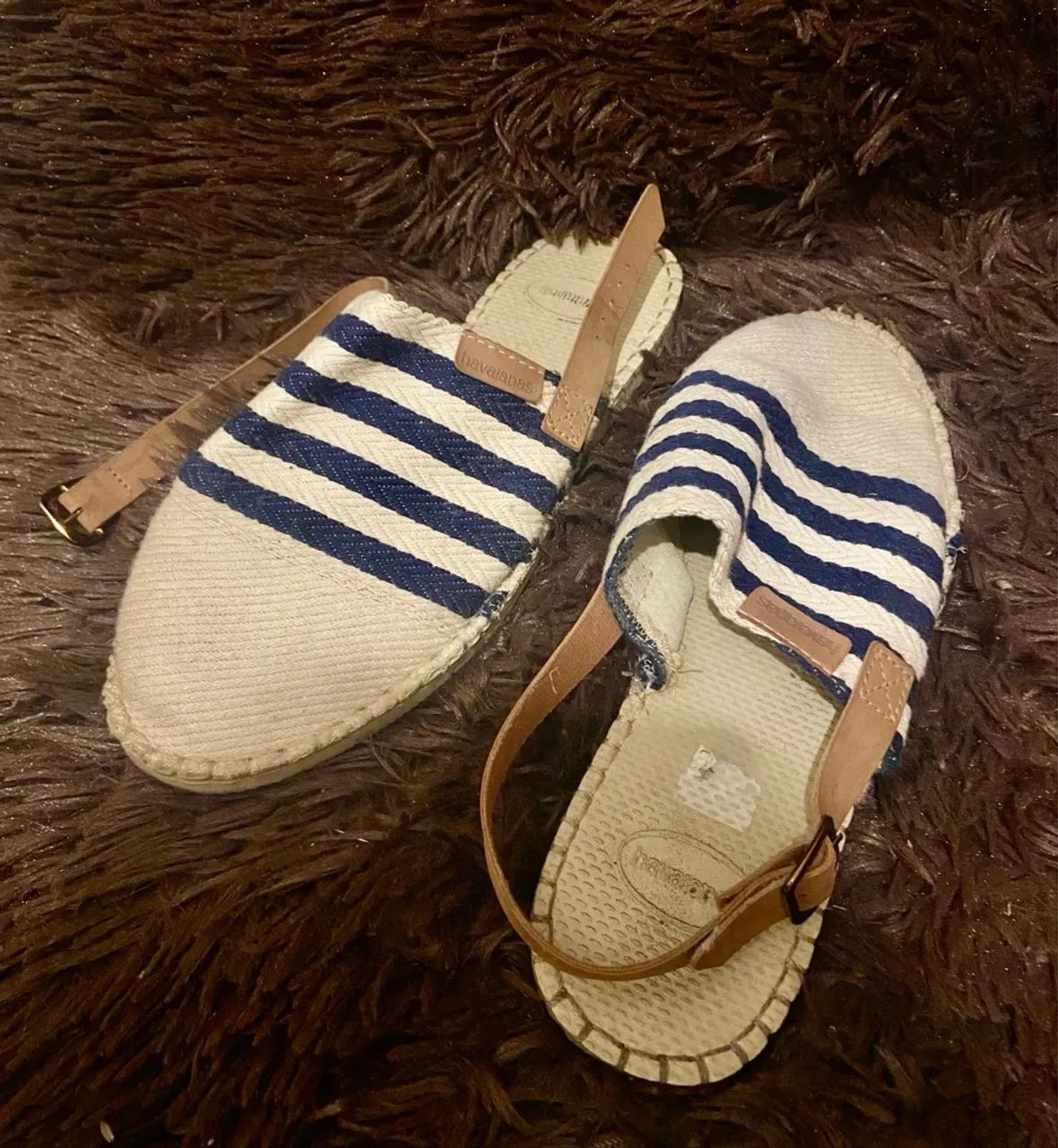 Sandálias Havaianas listradas