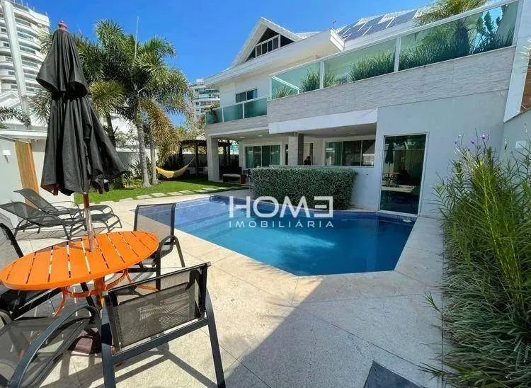 Casa com 5 dormitórios à venda, 620 m² por R$ 6.195.000,00 - Barra da Tijuca - Rio de Jane