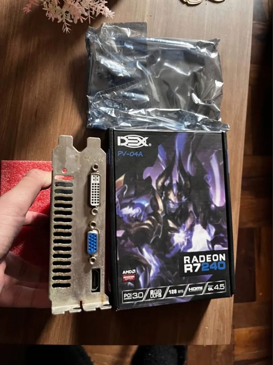 Placa de vídeo Radeon R7 240 Séries - Foto 3