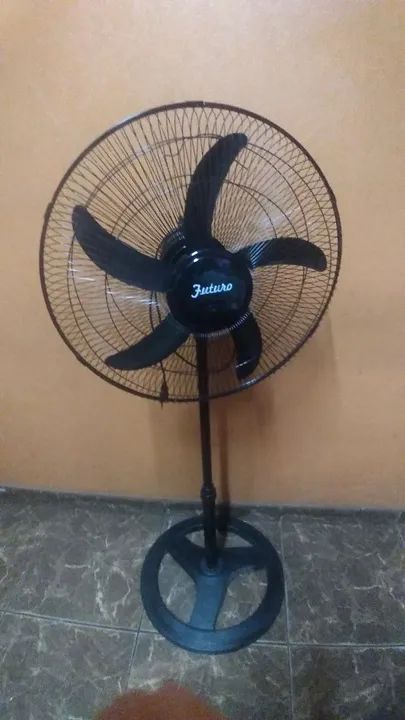Ventilador de Pé Futuro - 40cm - Preto