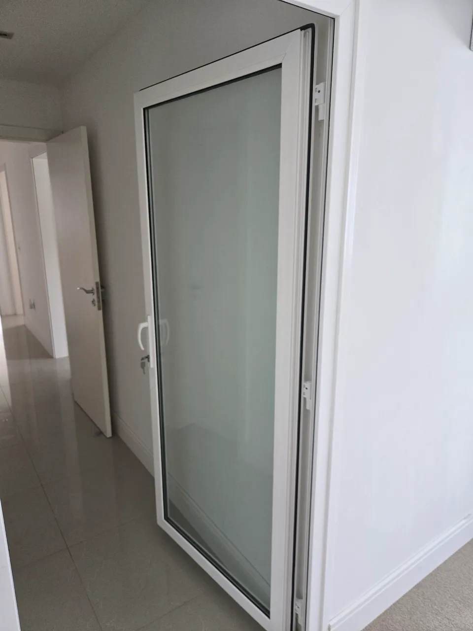 porta com isolamento acustico