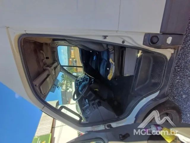 W) Iveco/Daily 35S14 Furgão 2014/2014 - Foto 2