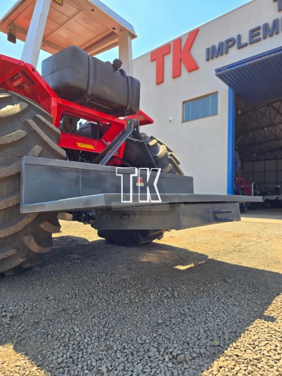 cod. 1335 PLATAFORMA TRASEIRA 1500 KG - Tk Tratores Nova Andradina-MS - Foto 2