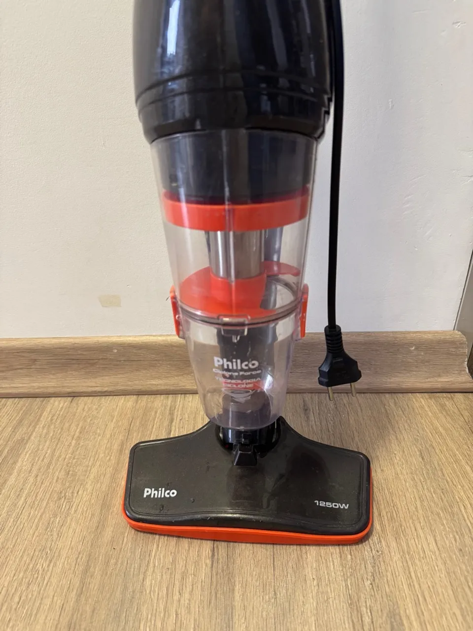 Aspirador de Pó Philco Cyclone Force 1250W