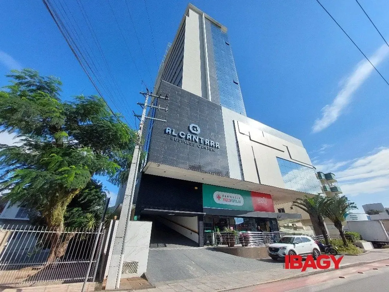 Oportunidade! Salas/Conjuntos em CENTRO - BIGUAÇU
