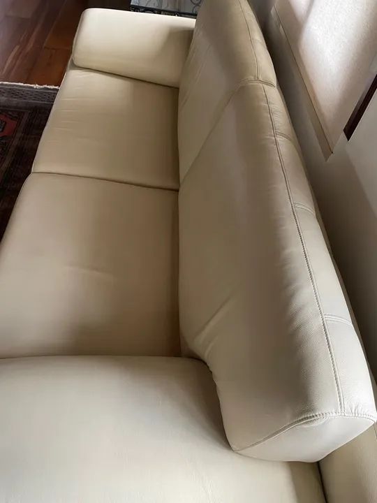 Sofá de Couro 3 lugares - Foto 3