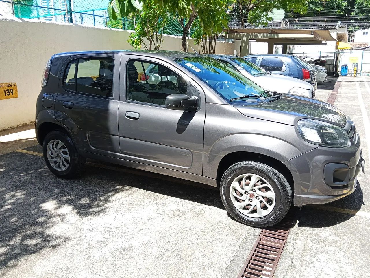 Fiat Uno Attractive 1.0 2021 ( Cinza ) com Kit Multimídia!!!! - Foto 4