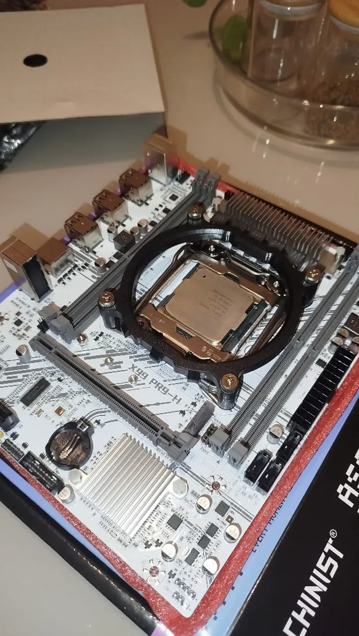 Kit Placa-Mãe X99 PR9-H e Xeon E5 2630 V4