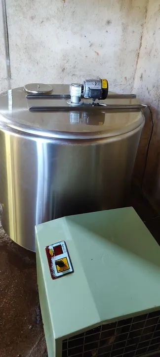 Tanque resfriador de Leite Inox 500 Litros - Foto 4