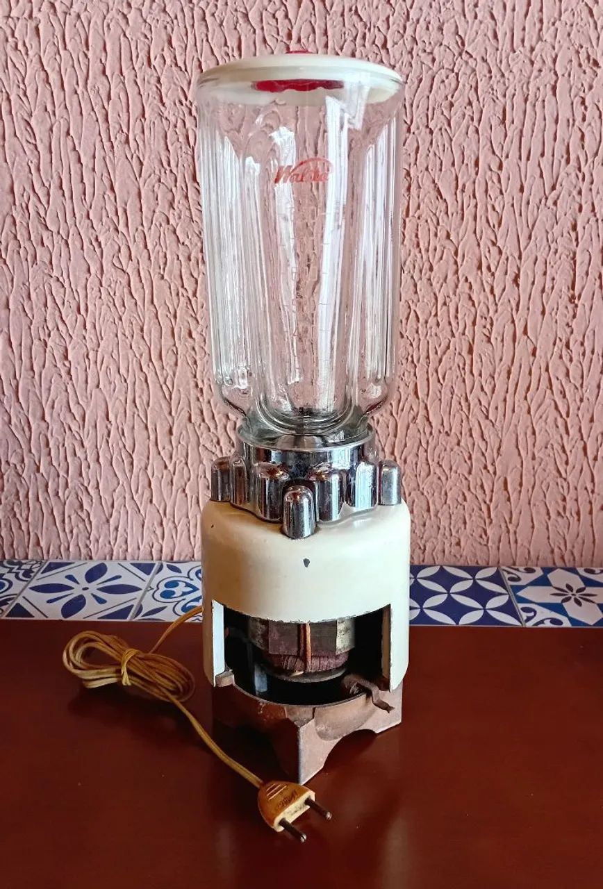 Liquidificador vintage Wallita década de 50