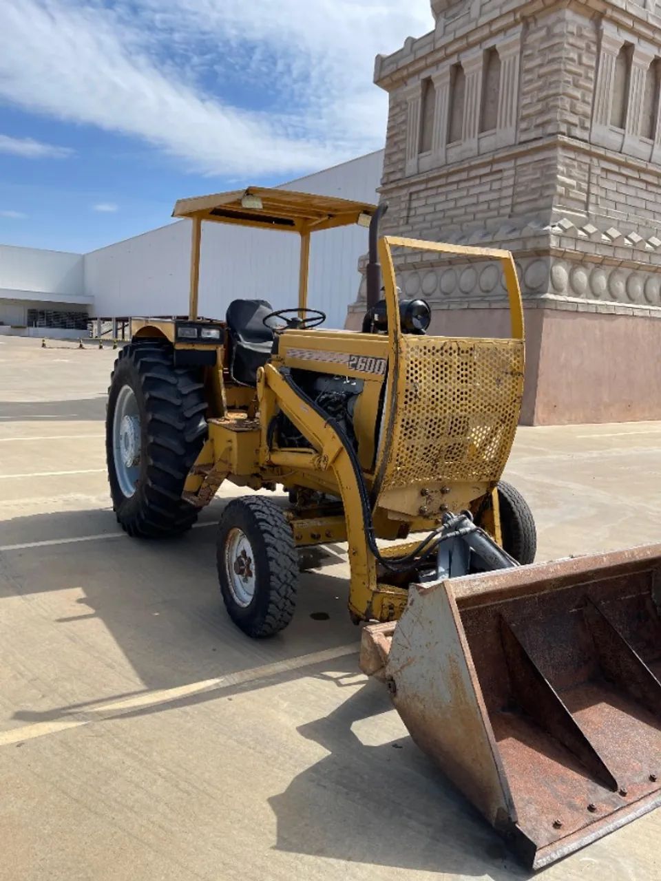 TRATOR CBT 2600 - Foto 2