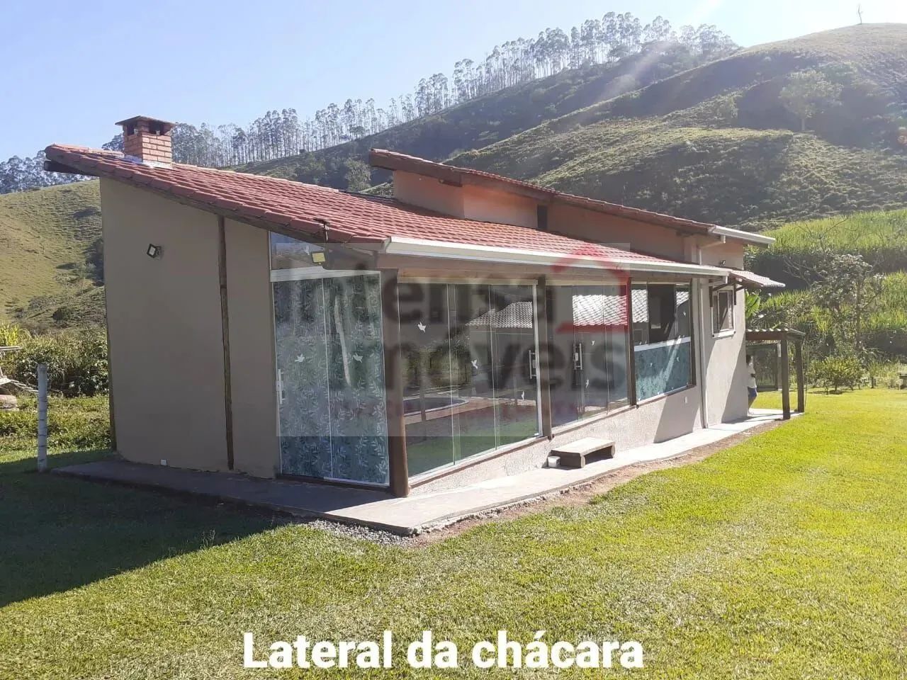 Chácara à venda no bairro Centro - Silveiras/SP