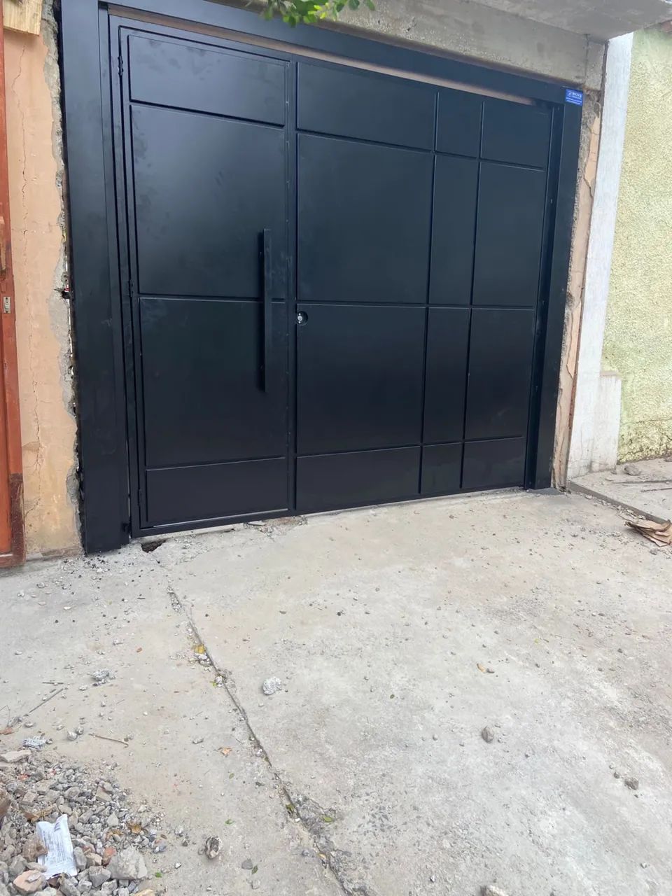 Portões em aço 64840815245571124