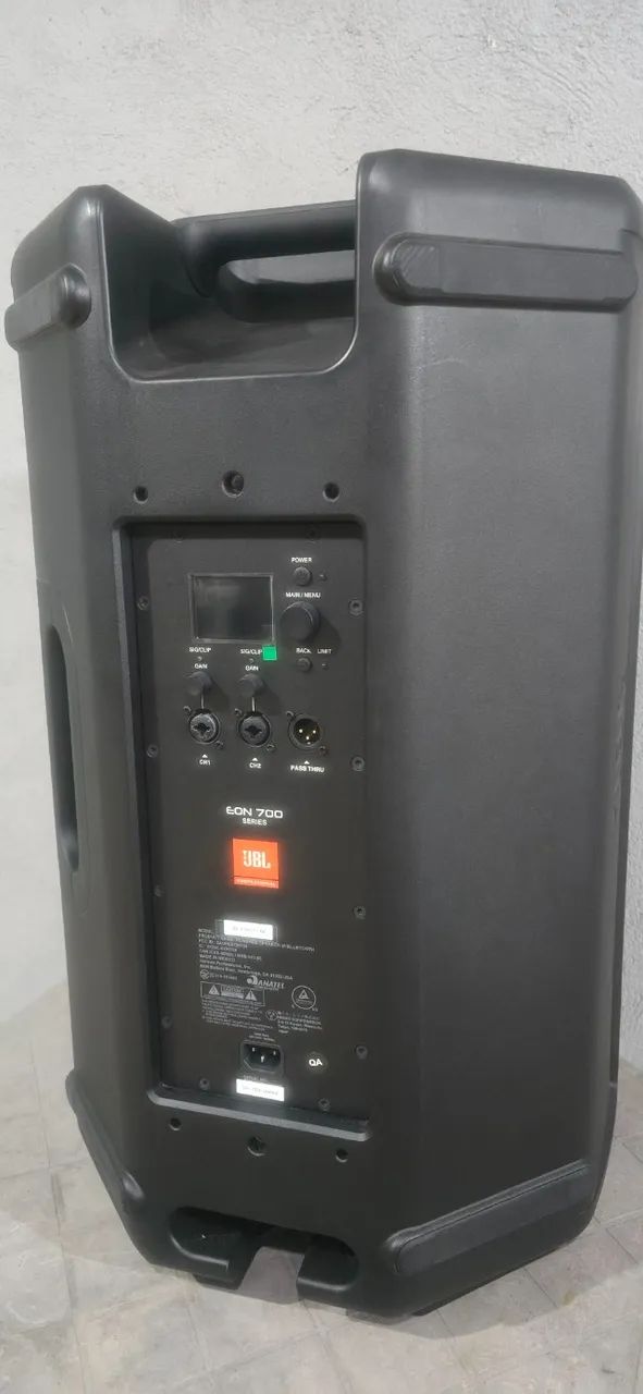 CAIXA DE SOM JBL EON715