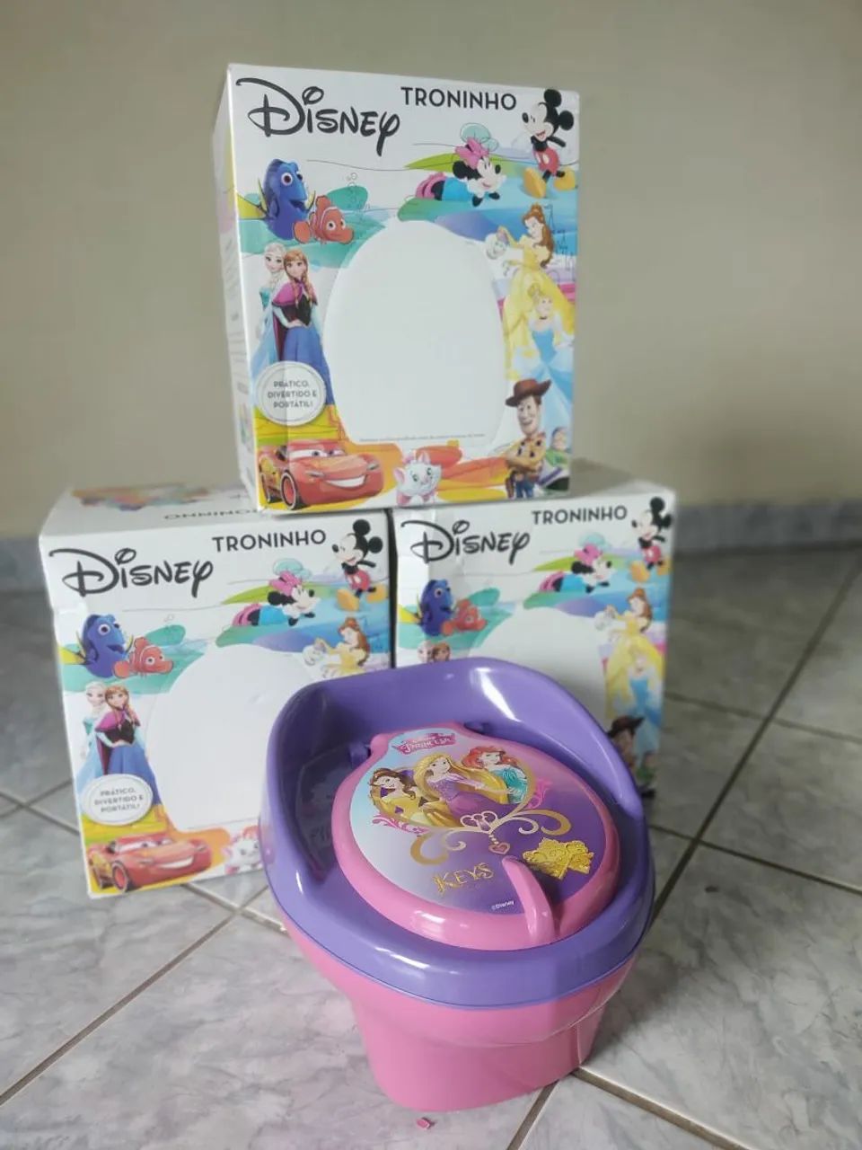 Troninho Infantil Disney Princesas - Novo