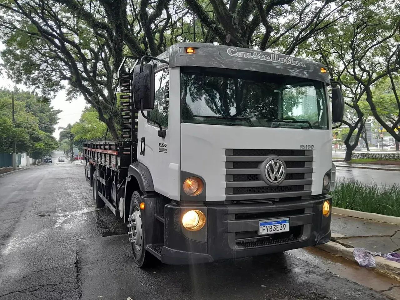Vendo Caminhão Carroceria 2014