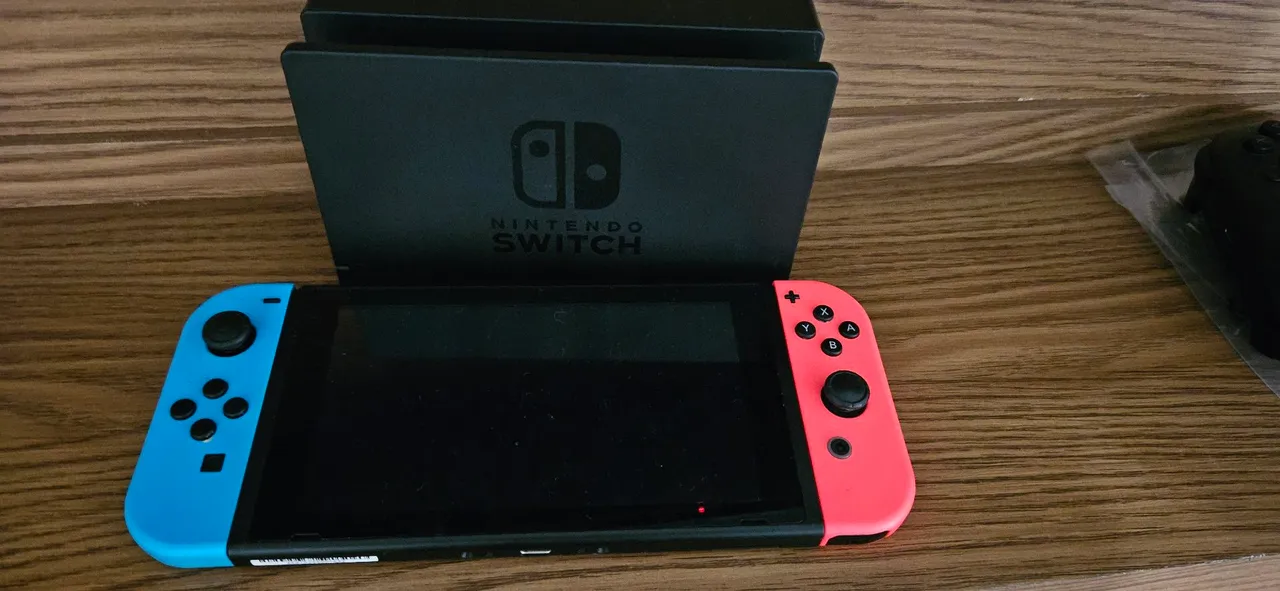 Nintendo Switch com Joy-Cons