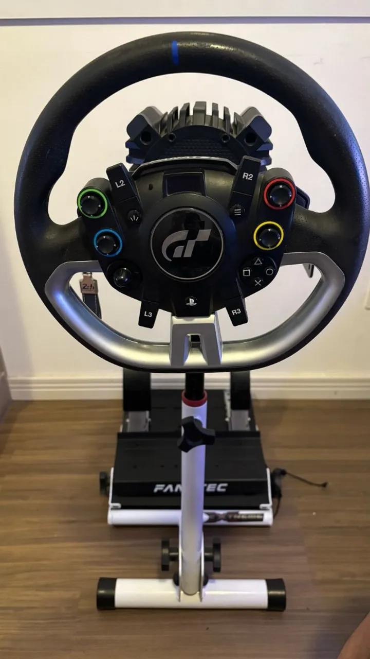 Fanatec DD PRO 8nm + Suporte Cockpit + Volante Gran Turismo