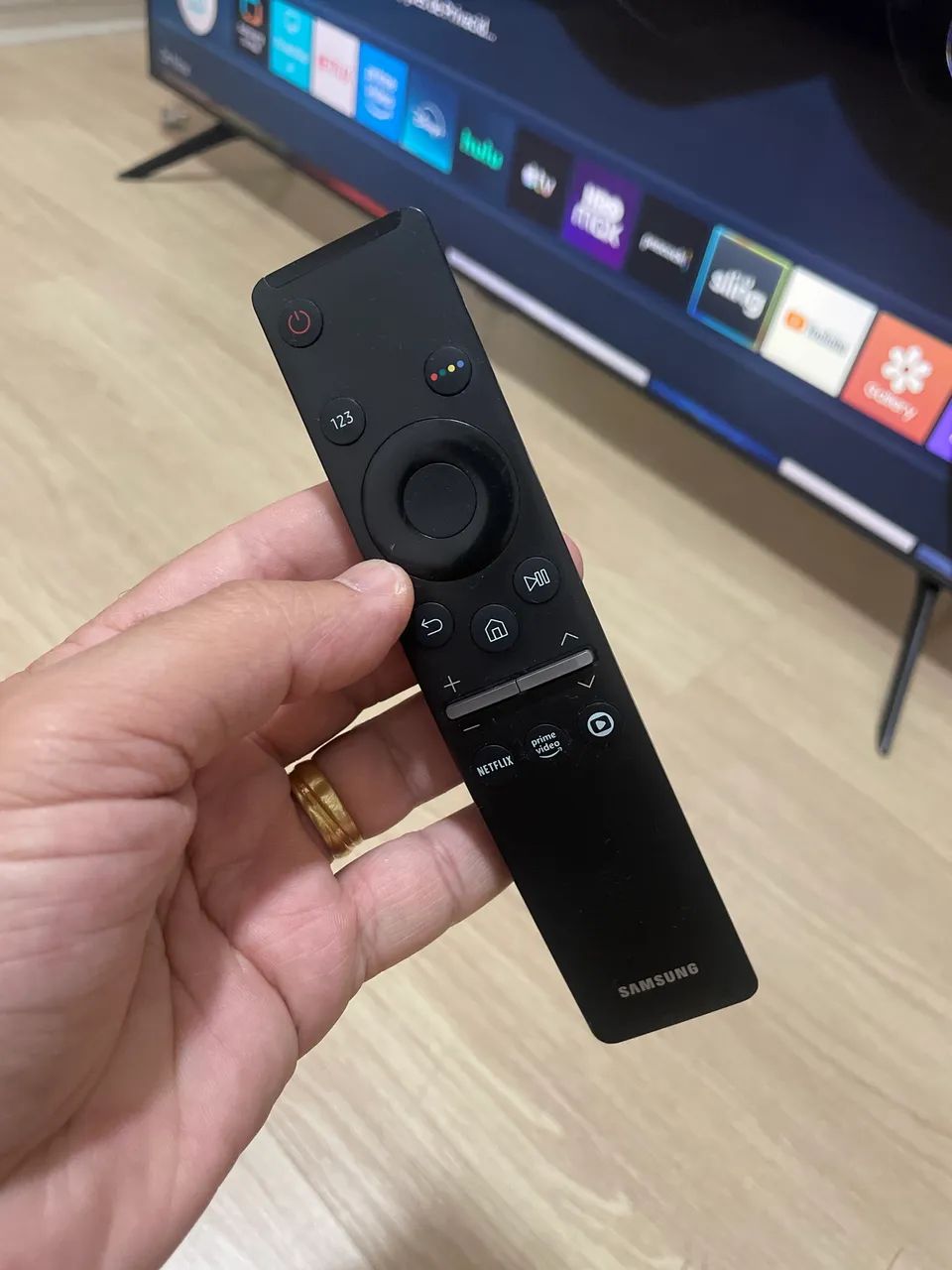 Smart TV Samsung 58 polegadas Modelo UN58TU7020G com tela quebrada! - Foto 2