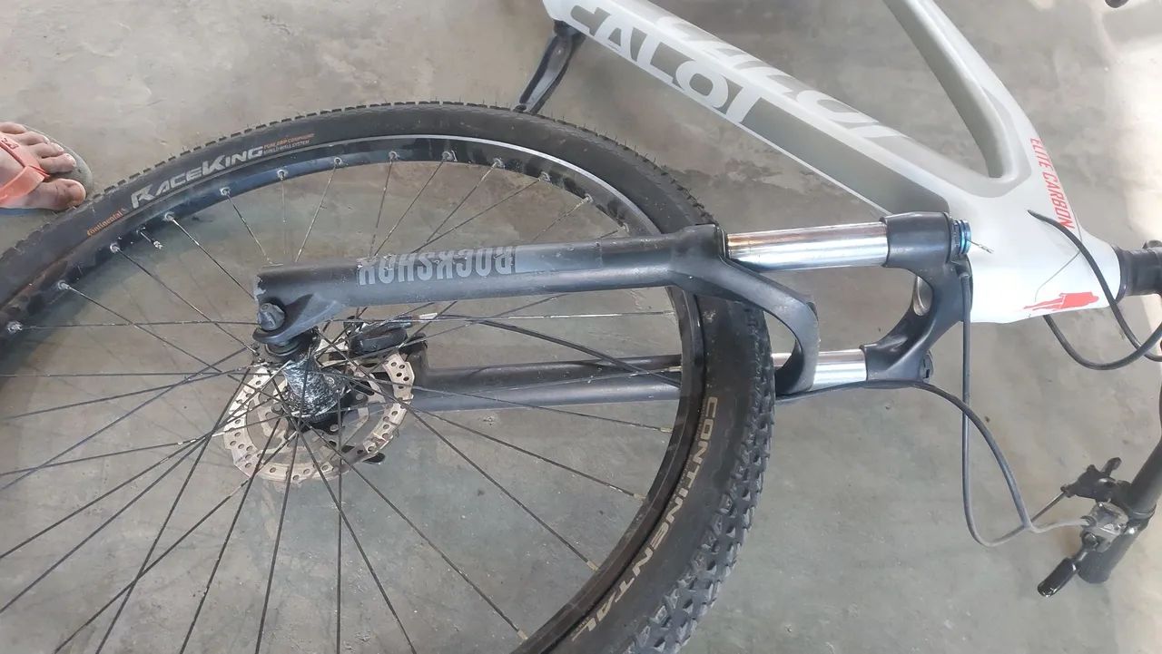 Bicicleta caloi elite carbon 29  - Foto 3