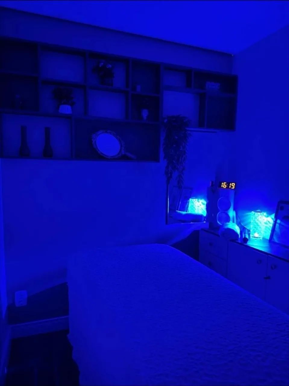 Alugo sala comercial com recepção e banheiro compartilhados  - Foto 2