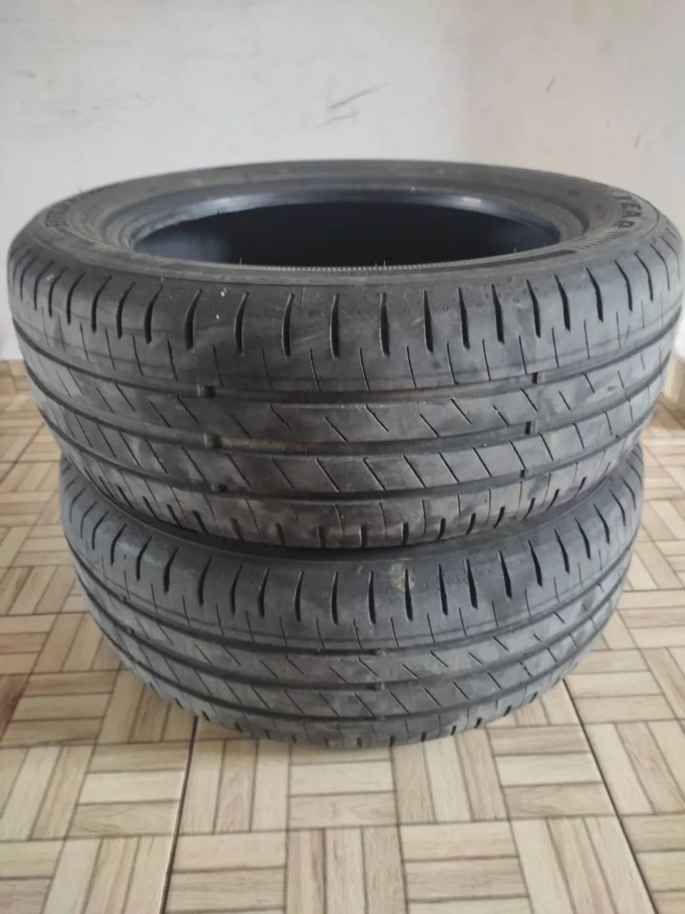 Par pneus Goodyear 195/55-16