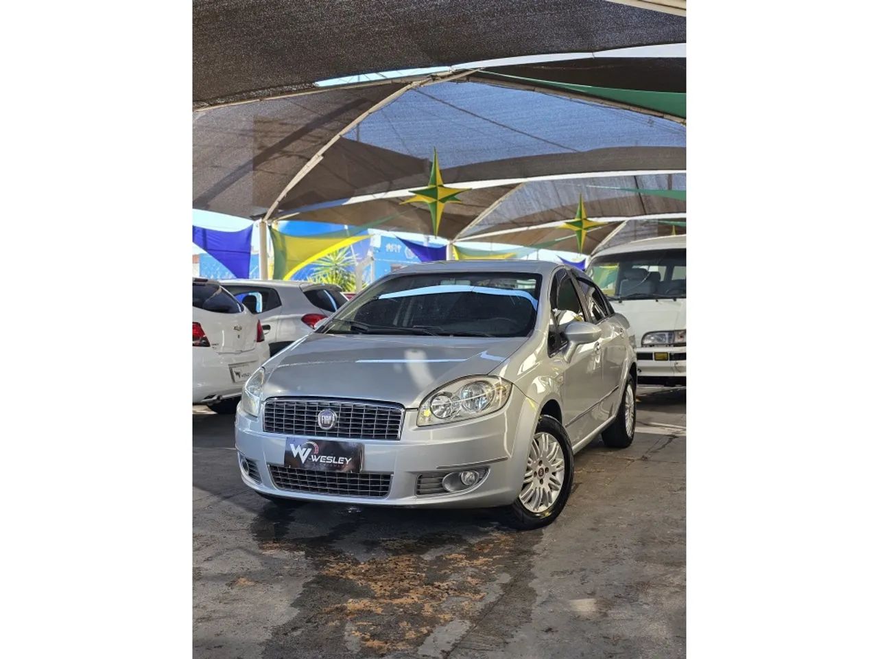 Fiat Linea Essence 1.8 Flex 16V 4P 2013 - Foto 2
